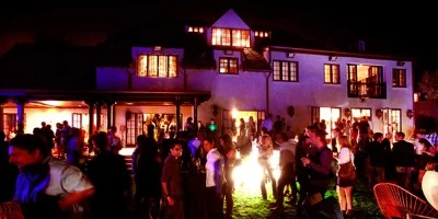 Regulación de las fiestas y eventos en propiedades privadas