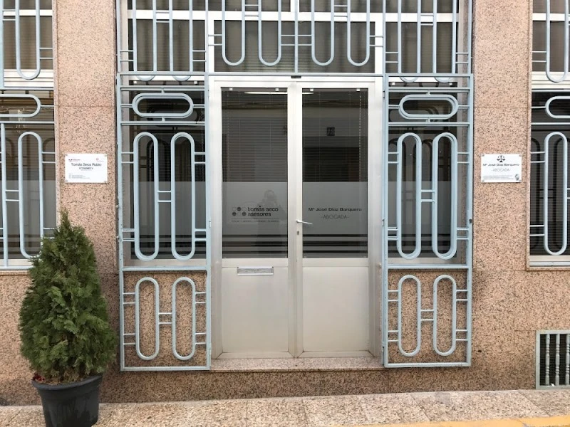 Maria Jose Diaz (Abogada) y Tomas Seco (Economista). Despacho Juridico-Economico