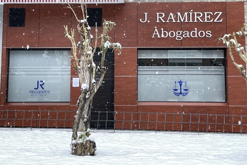 JESUS RAMIREZ DEL PUERTO - Abogados -