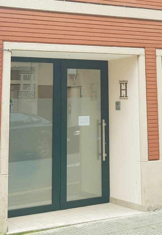 Elena Herrero Abogada Lawyer Derecho Civil Inmobiliario Herencias Real Estate