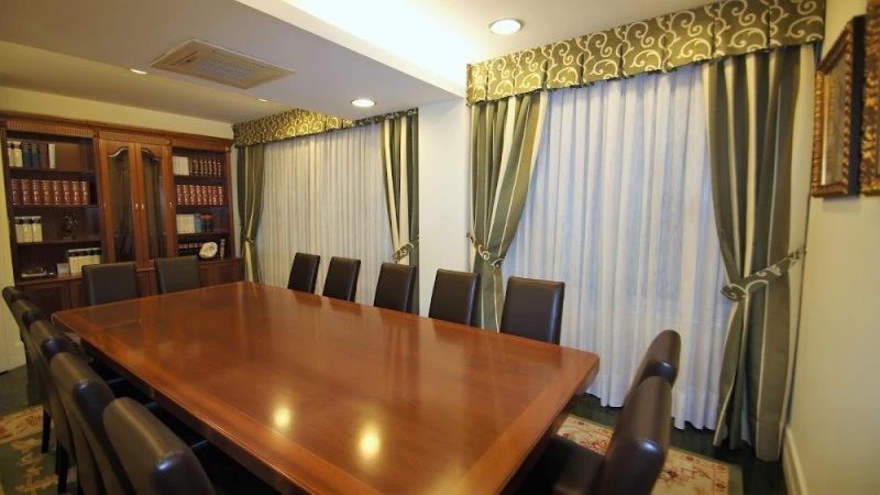 Montes y Asociados Abogados