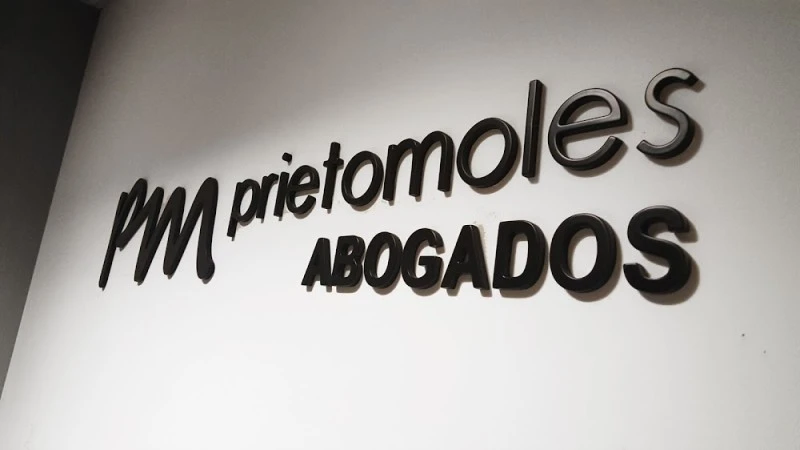 Prietomoles Abogados