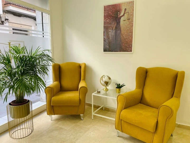 Heidi Vargas ABOGADA