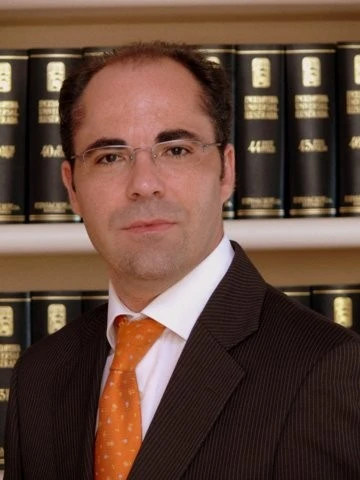 SANTIAGO P. ALBIOL CABRERA, Abogado.