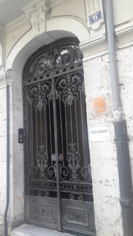 Bazán Abogados