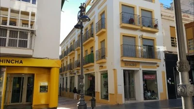 Alberto Clemente abogado-economista