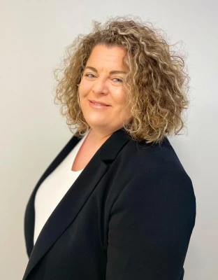 RIVERA Abogados - Lourdes Rivera
