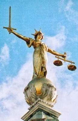 Salvador  Peris, Abogados