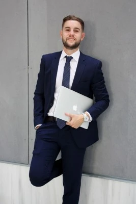 Manuel Navarro Gómez - Abogado