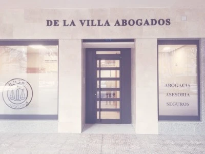 DE LA VILLA ABOGADOS