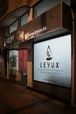 LEYUX Consultores