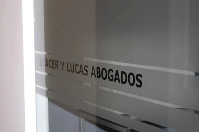 Llàcer y Lucas Abogados