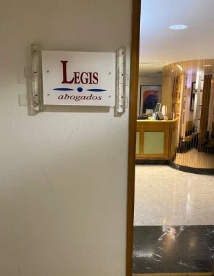 Abogado en Oviedo Legis Abogados| Divorcios · Penal · Civil · Laboral · Despidos | Abogado Herencias en Oviedo